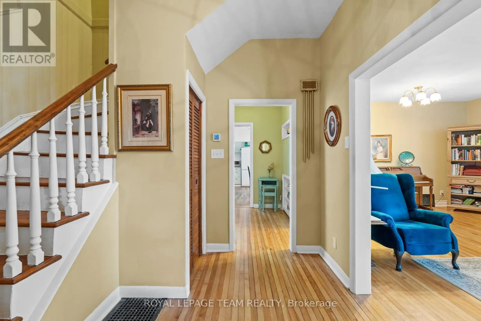 82 LAKE AVENUE E