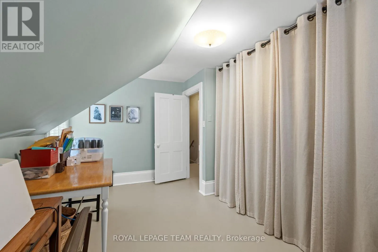 82 LAKE AVENUE E
