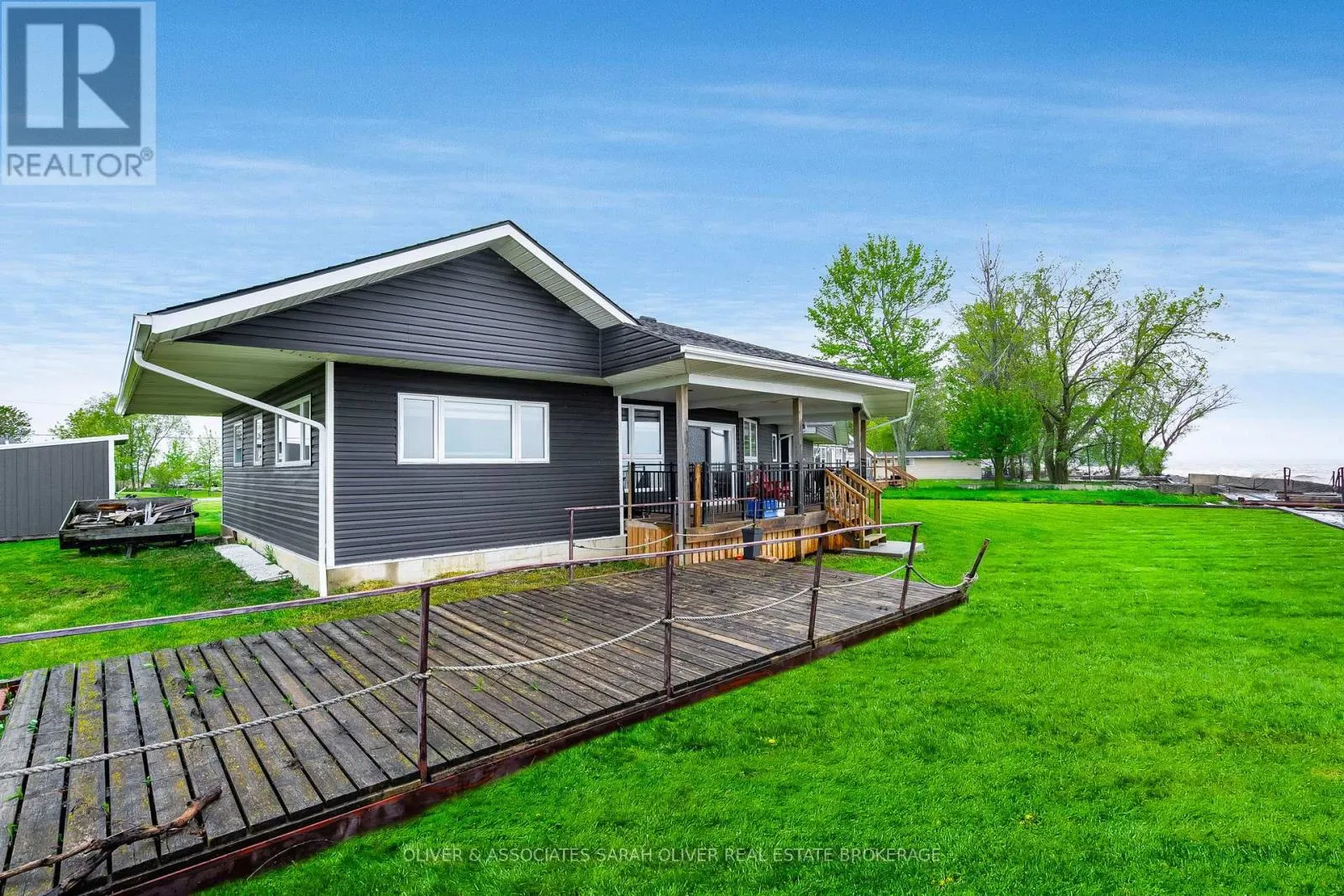 270 COTTERIE PARK