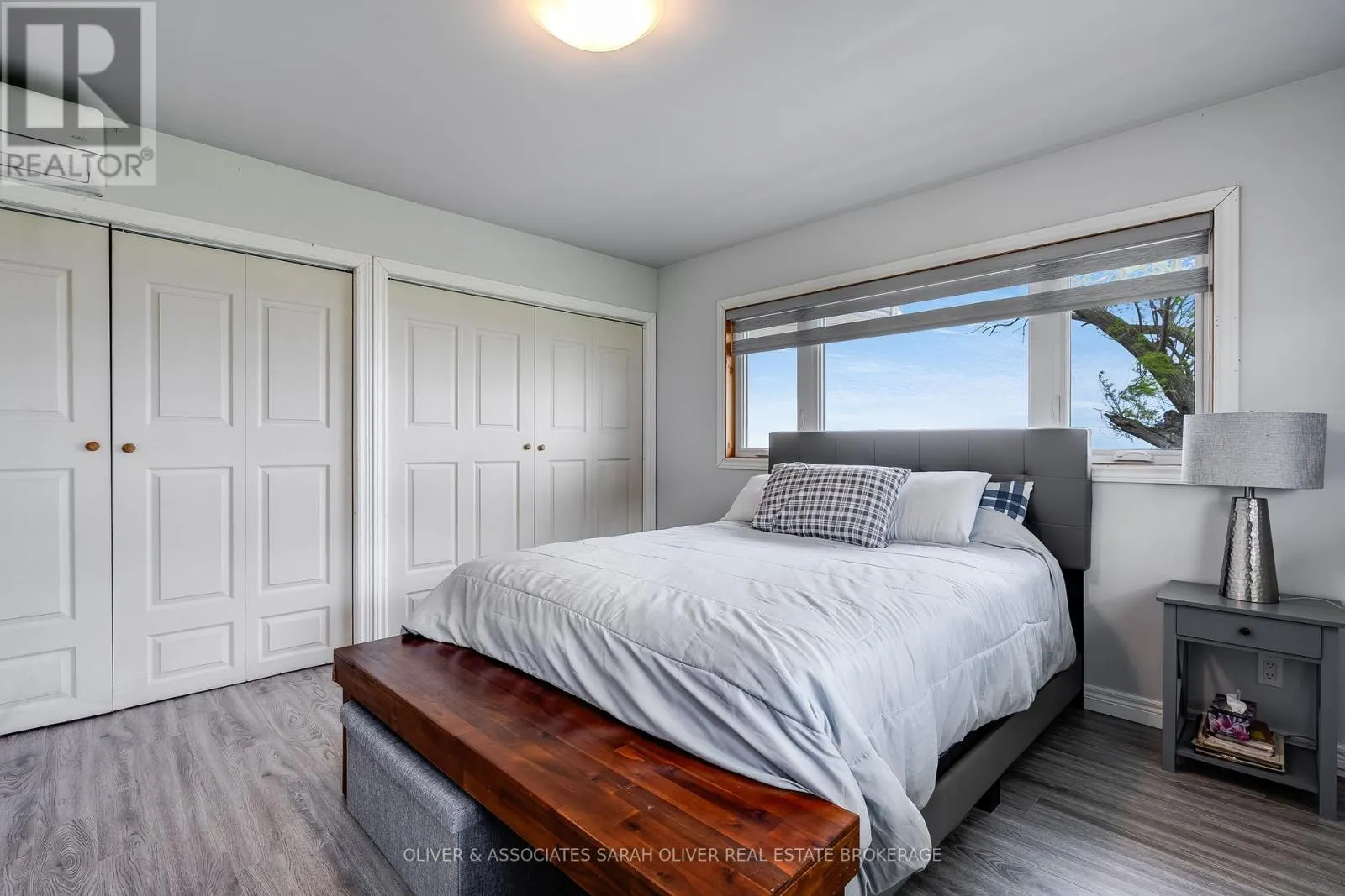 270 COTTERIE PARK