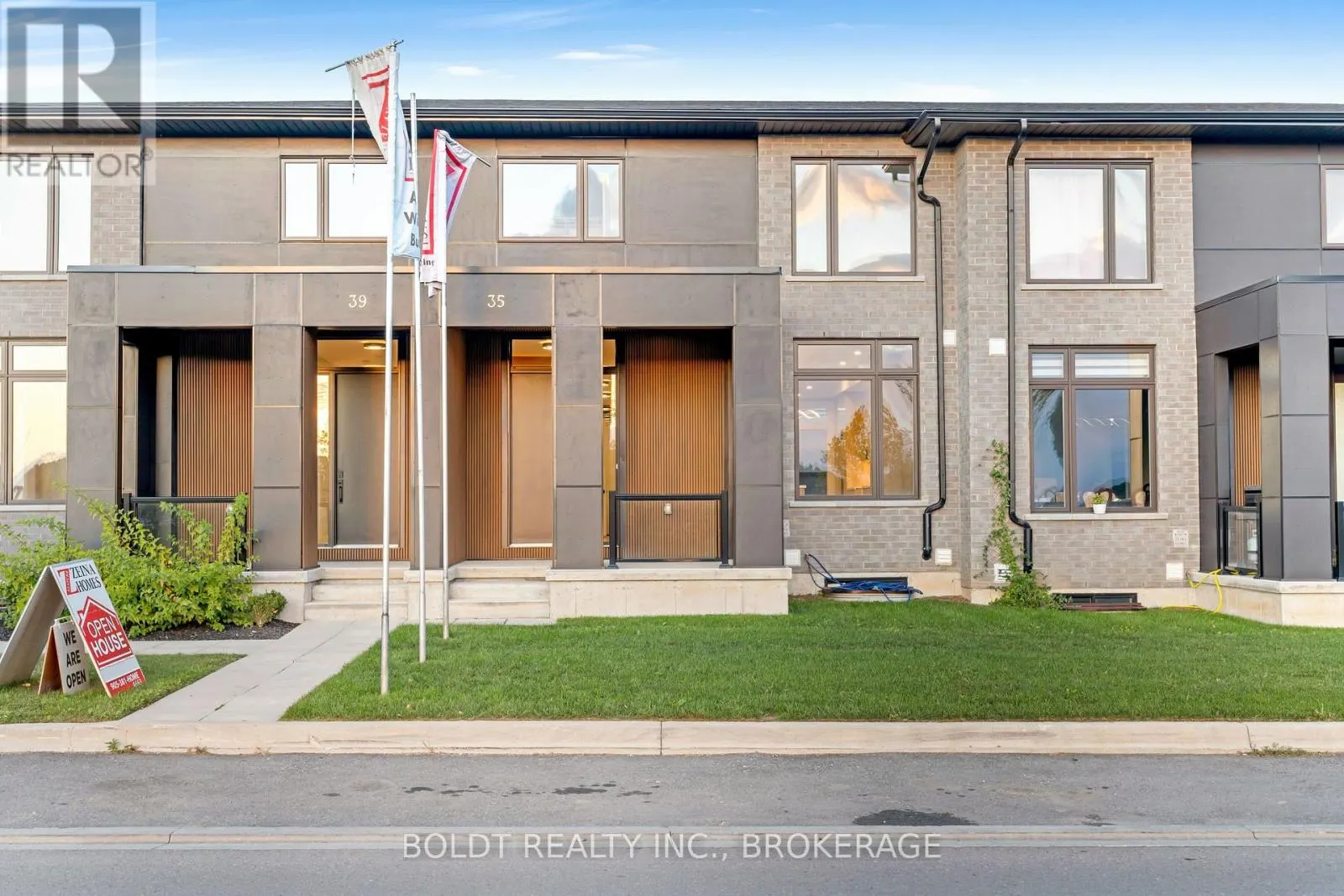 35 WELLSPRING WAY