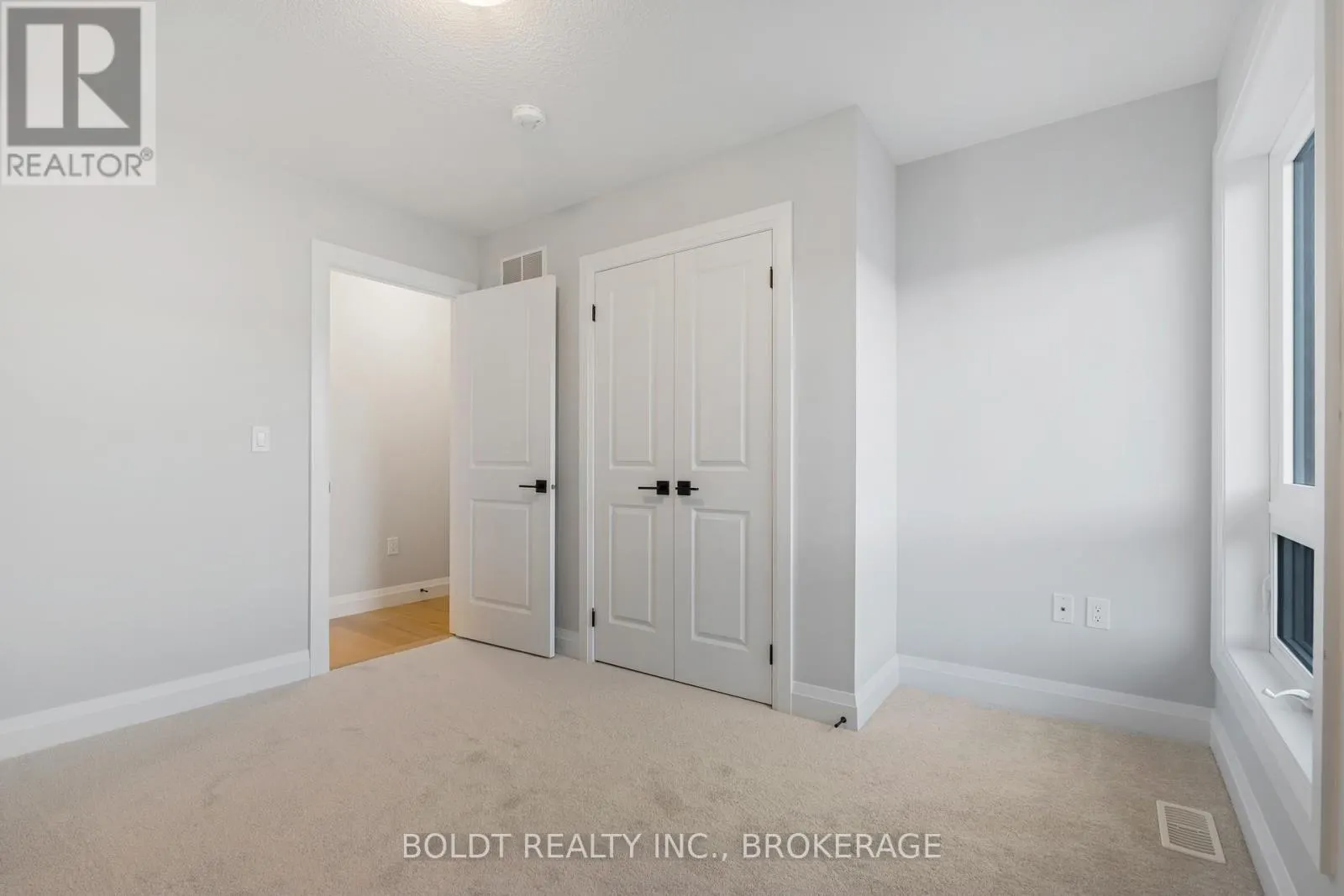 35 WELLSPRING WAY