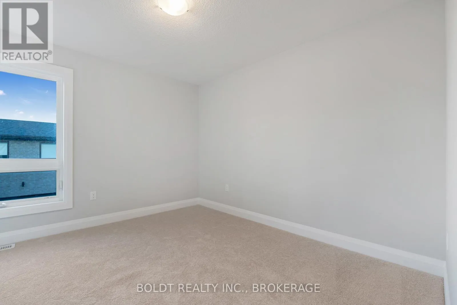 35 WELLSPRING WAY
