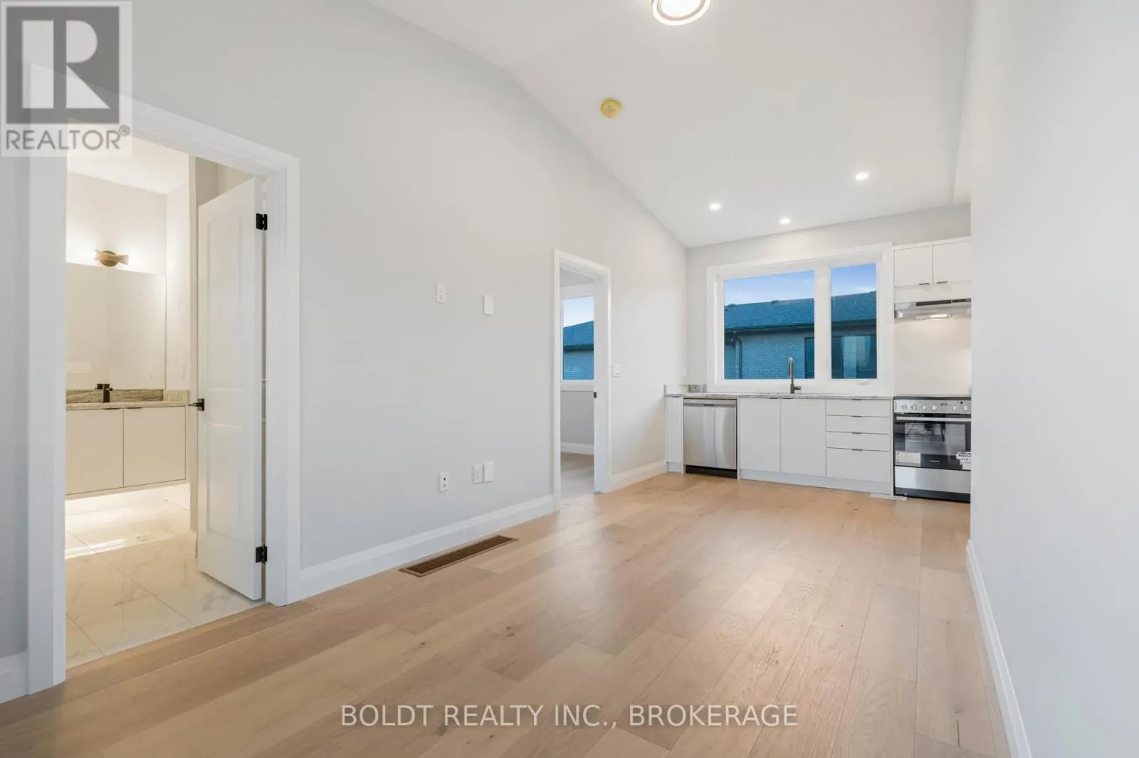 35 WELLSPRING WAY