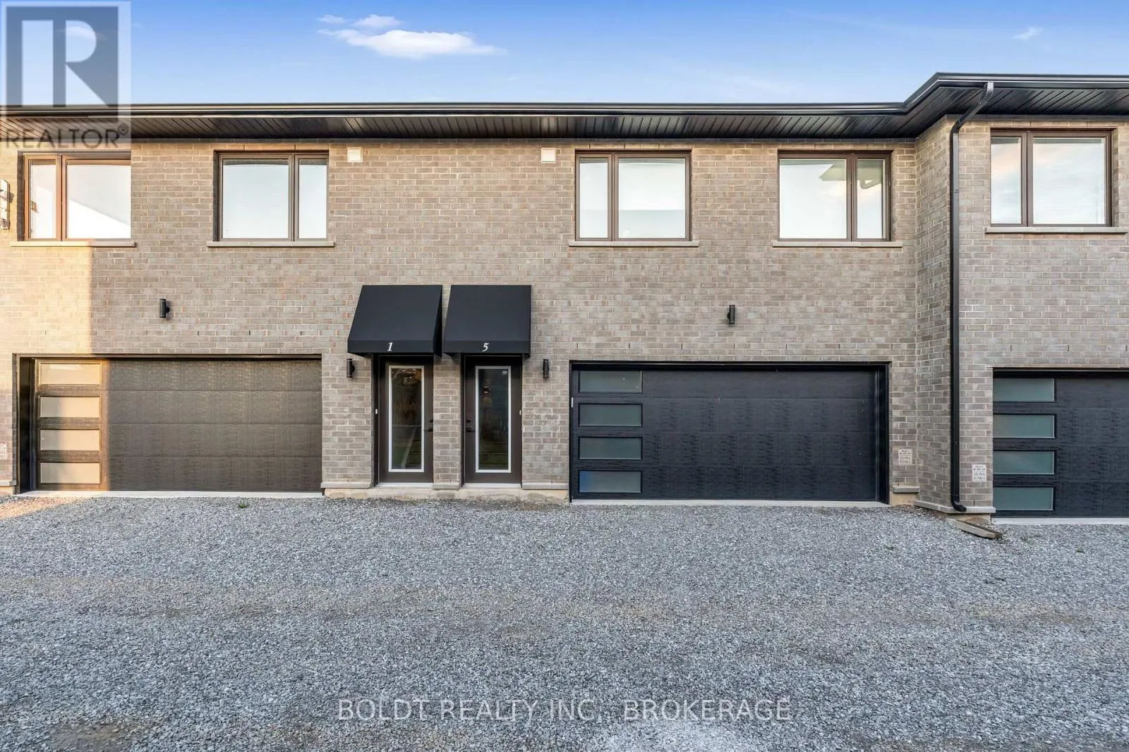 35 WELLSPRING WAY