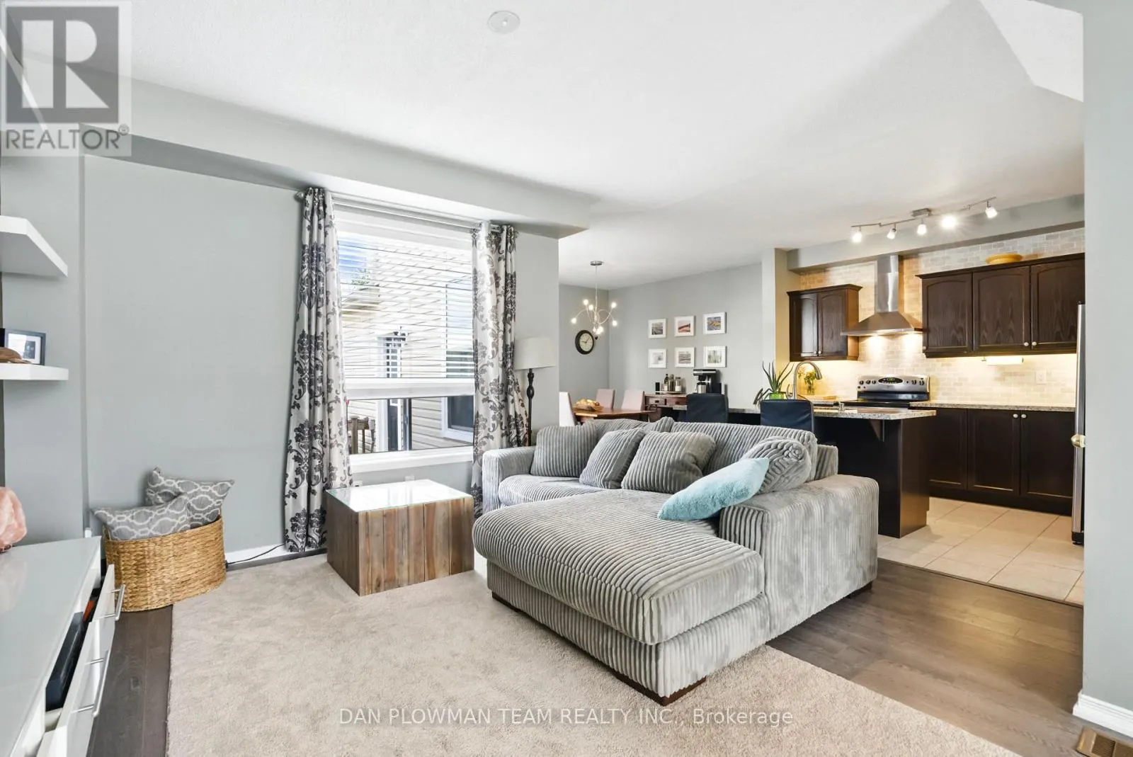 764 CARLISLE STREET