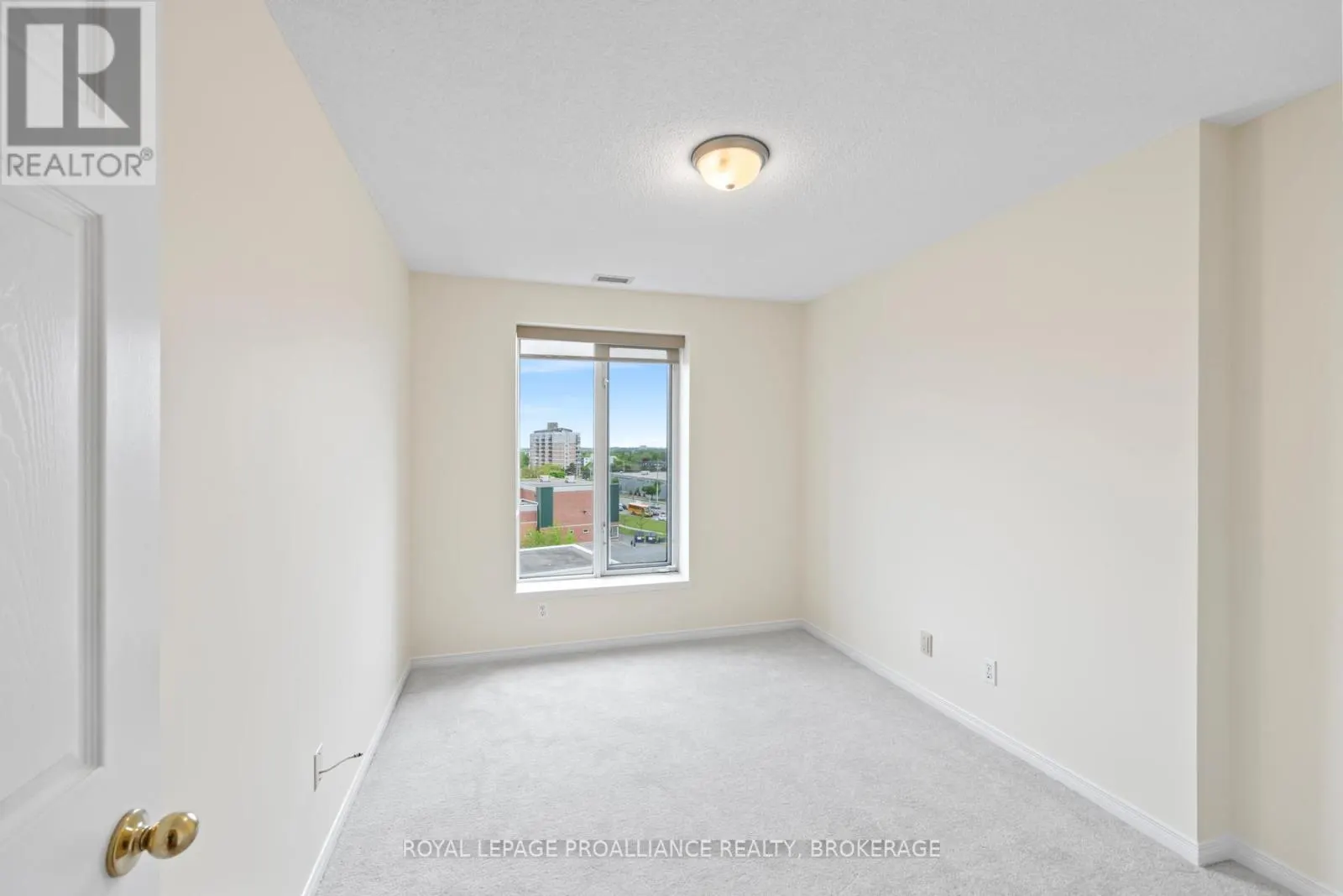 605 - 130 WRIGHT CRESCENT, #605