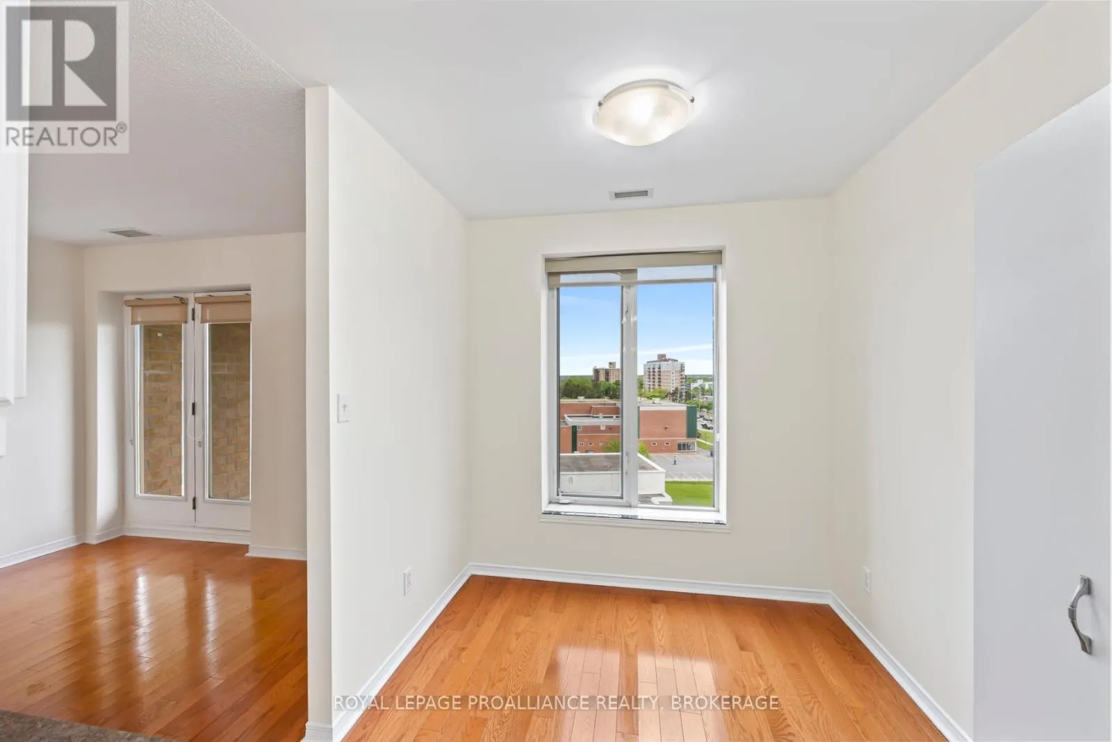 605 - 130 WRIGHT CRESCENT, #605