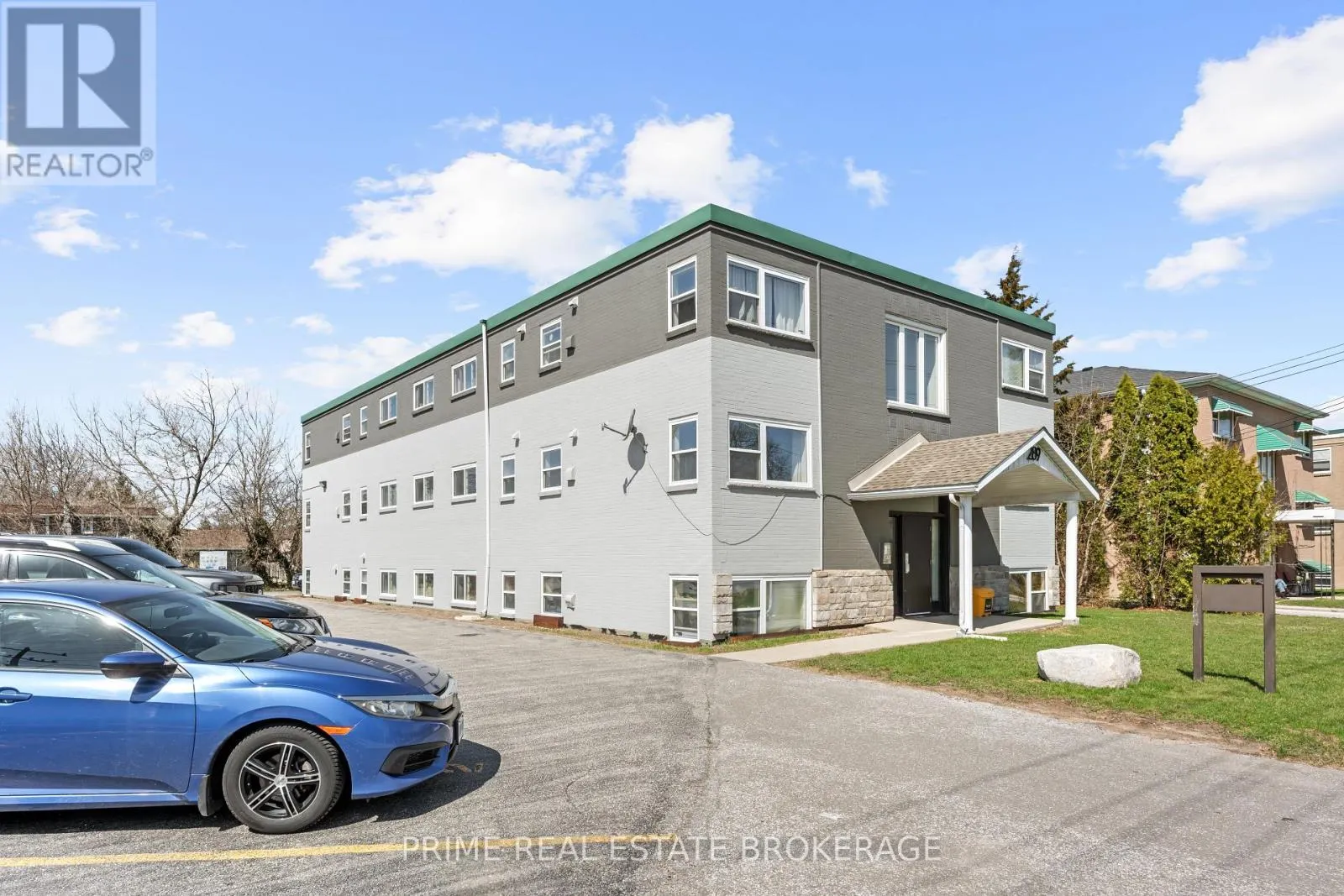 289 INDIAN ROAD S