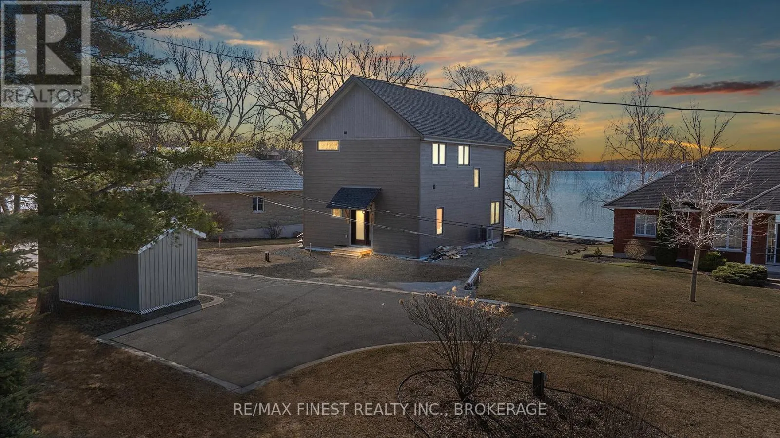 113 WILLOWBANK ROAD E