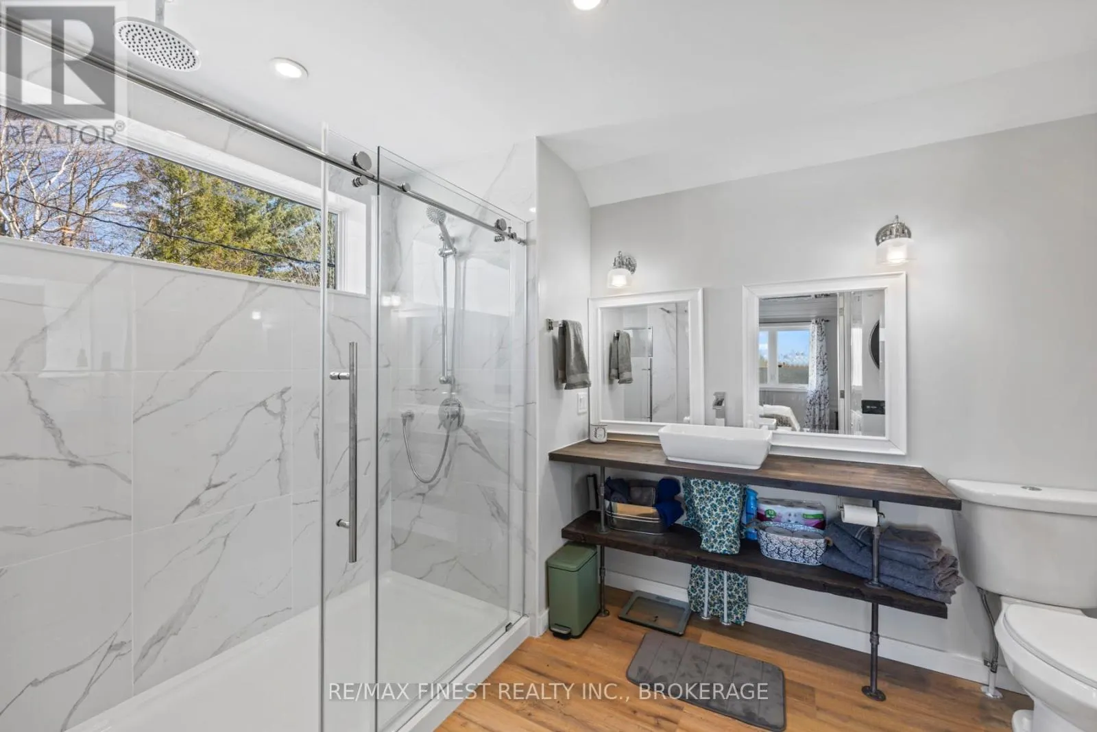 113 WILLOWBANK ROAD E