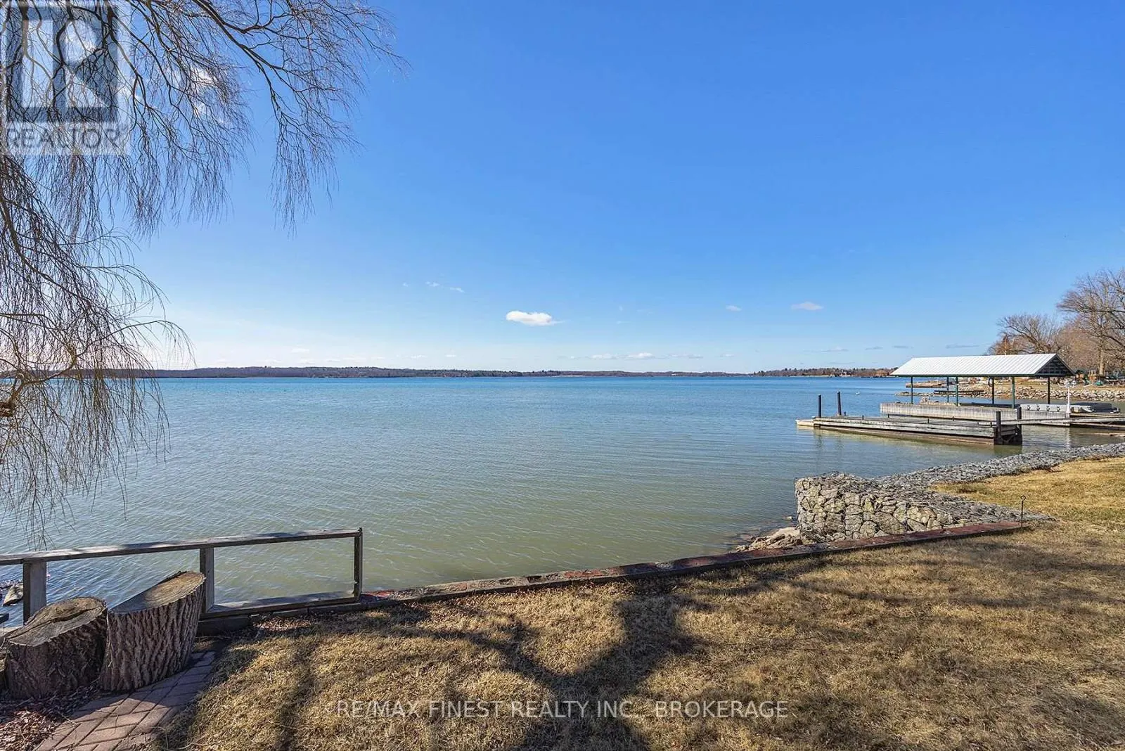 113 WILLOWBANK ROAD E