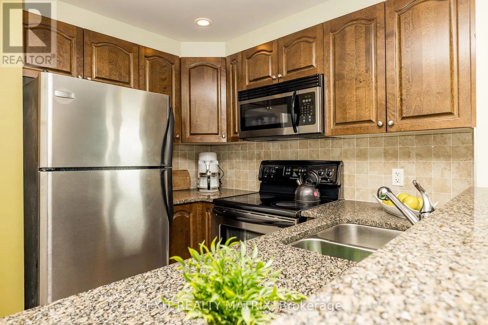 1111 - 200 BESSERER STREET