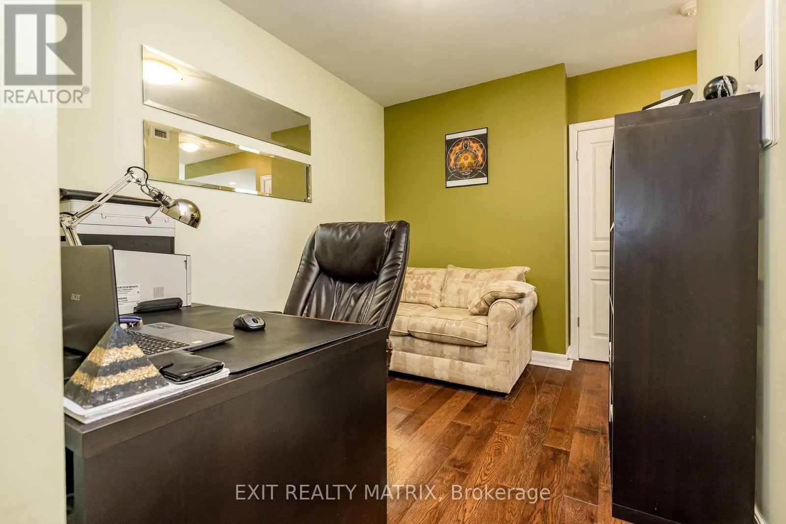 1111 - 200 BESSERER STREET