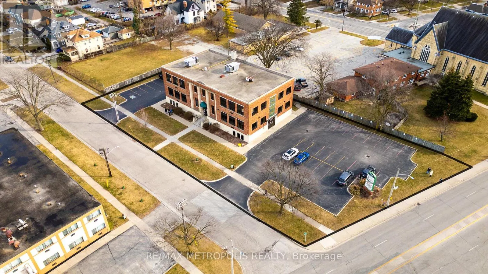 A UPPER - 109 DURAND STREET