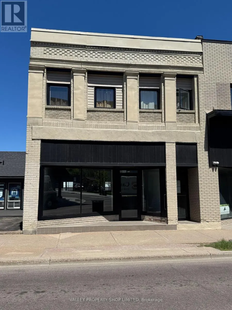 217 PEMBROKE STREET W