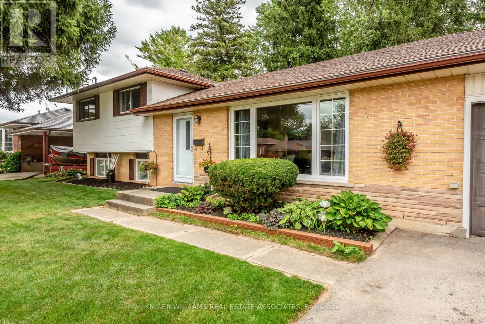 43 KENSINGTON AVENUE