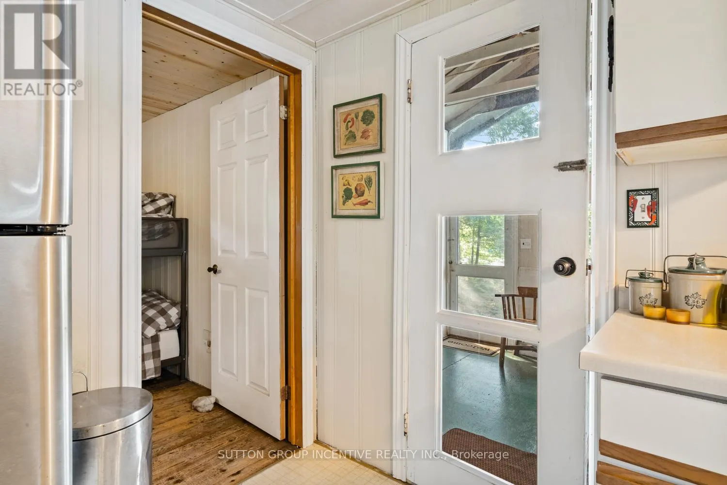 431 HEALEY LAKE