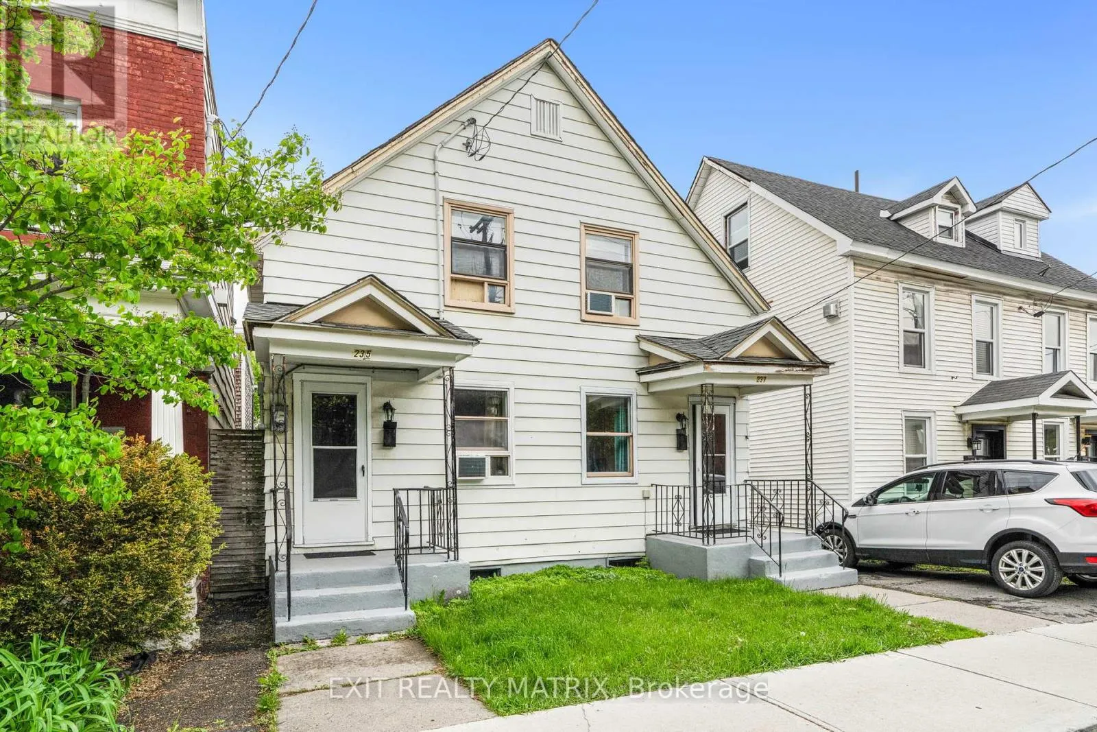 235-237 GUIGUES AVENUE