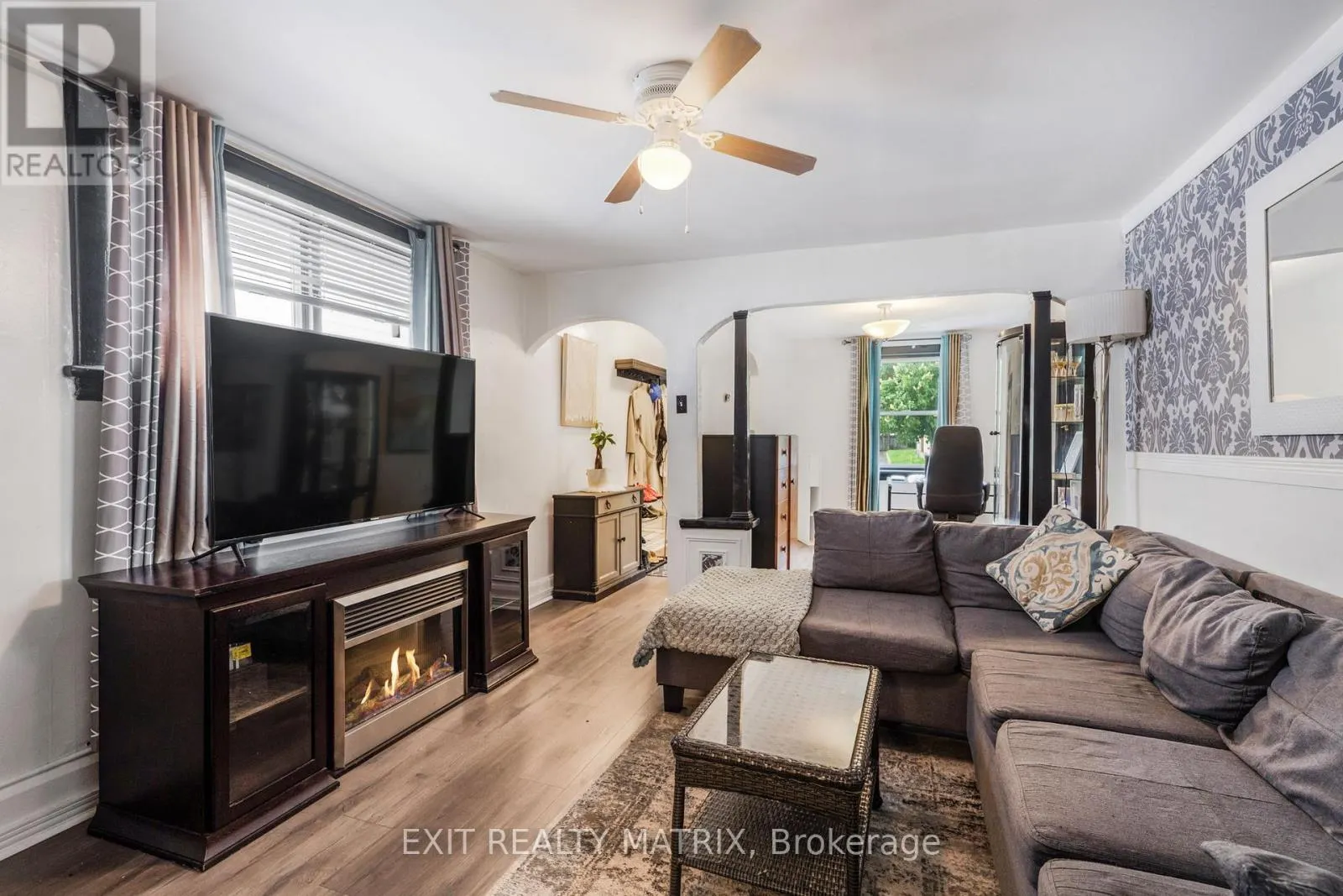 235-237 GUIGUES AVENUE