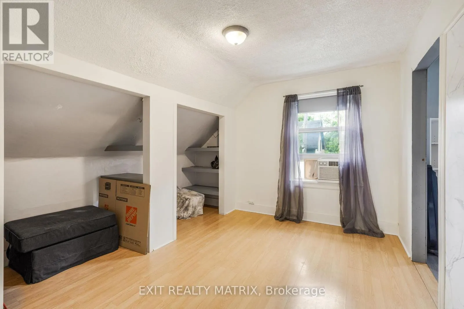 235-237 GUIGUES AVENUE