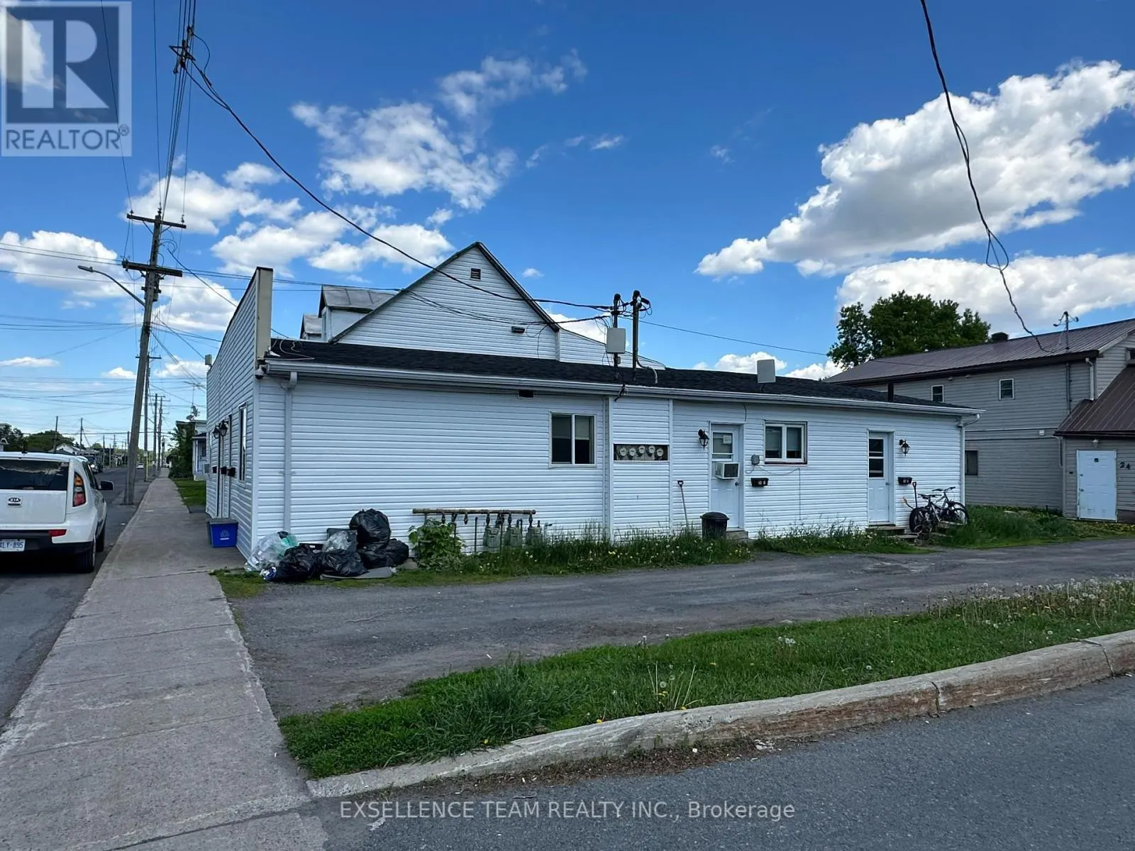 28 LOCHIEL STREET