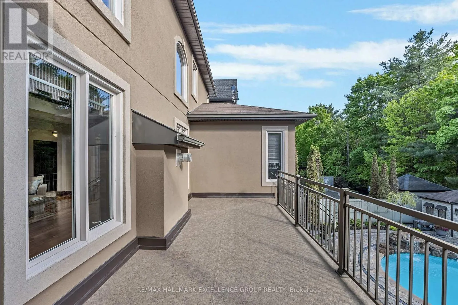 519 EMERALD STREET