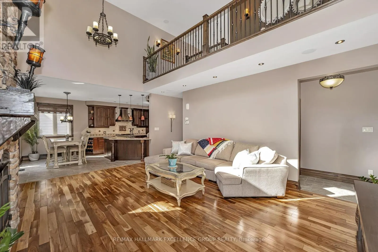 519 EMERALD STREET
