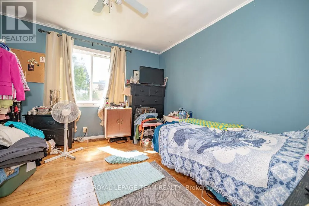 72 SEBASTOPOL DRIVE