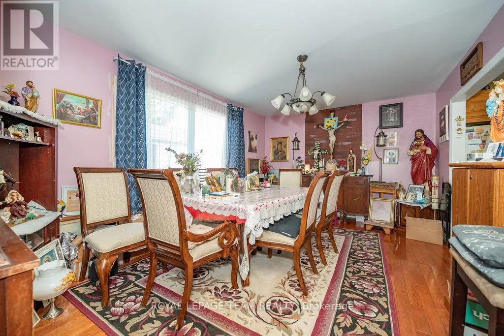 72 SEBASTOPOL DRIVE