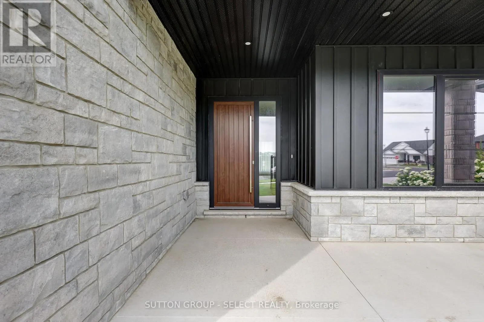 5 SYCAMORE ROAD