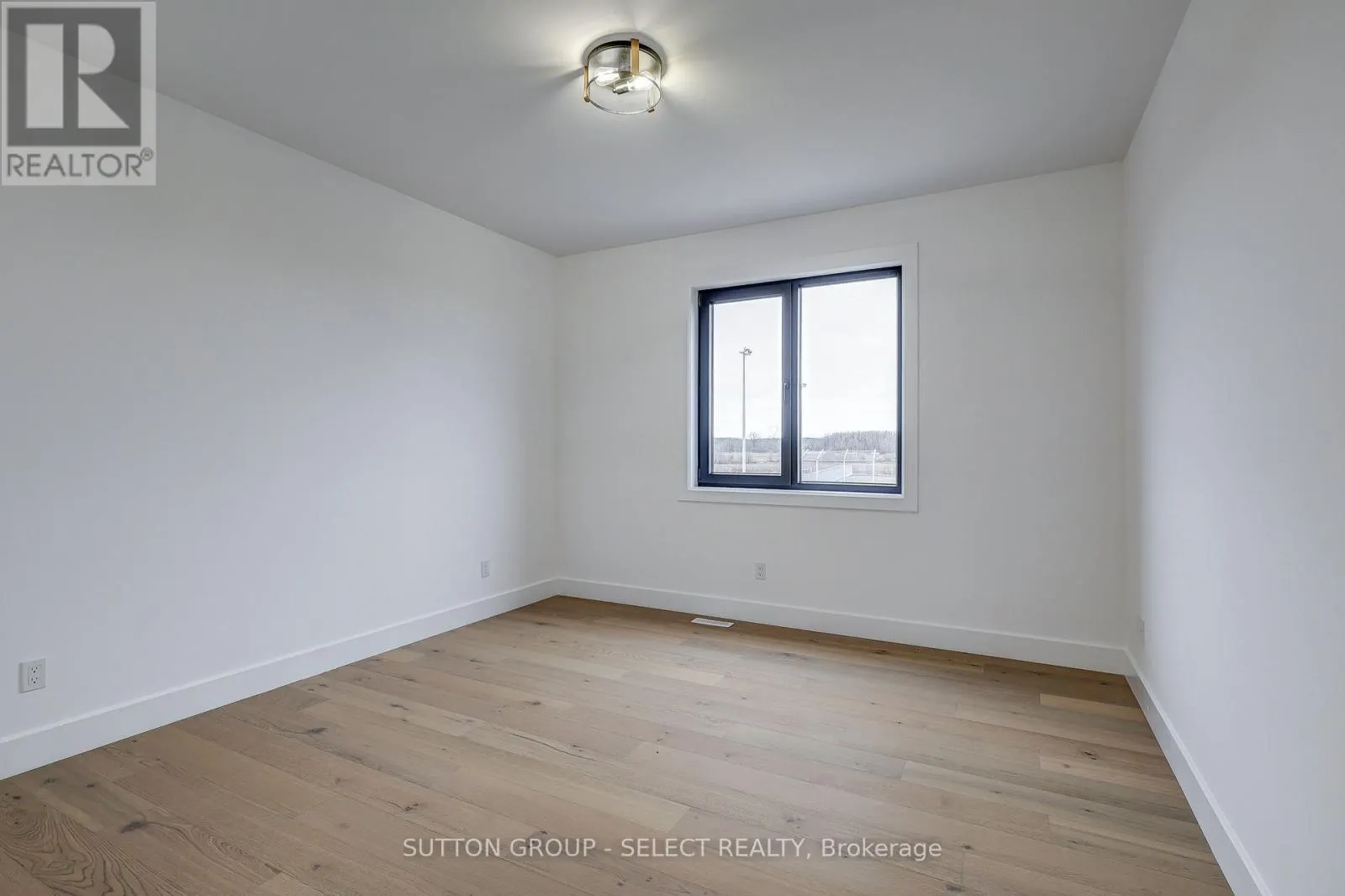 5 SYCAMORE ROAD