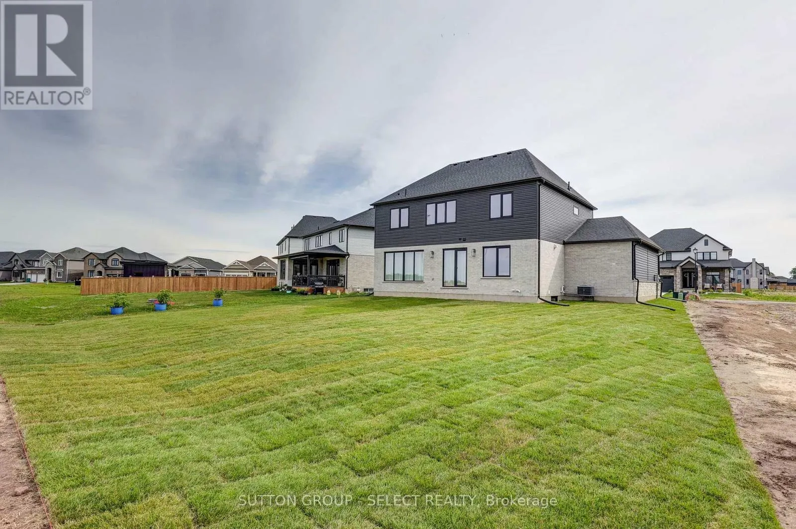 5 SYCAMORE ROAD