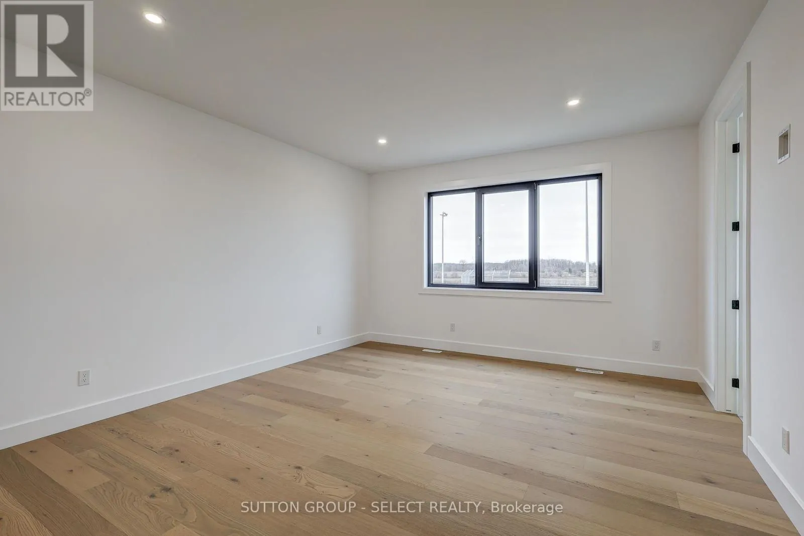 5 SYCAMORE ROAD
