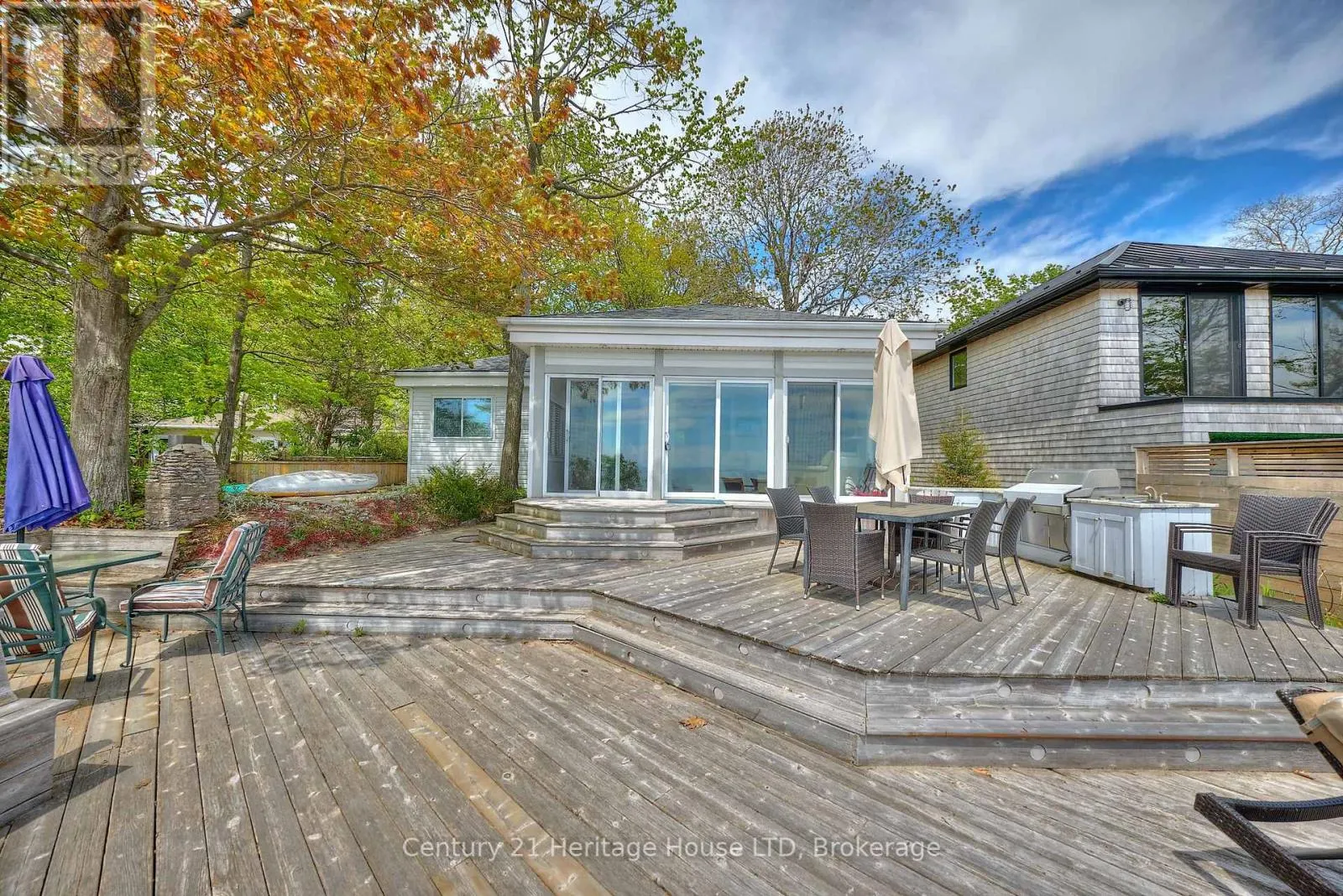 2901 VIMY ROAD