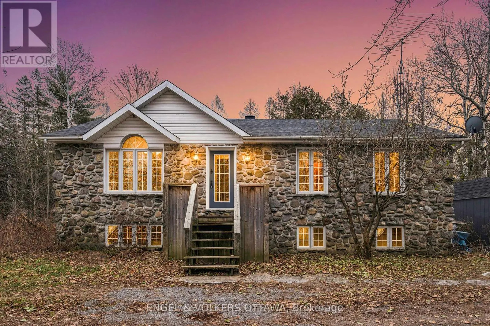 4751 PEARL ROAD