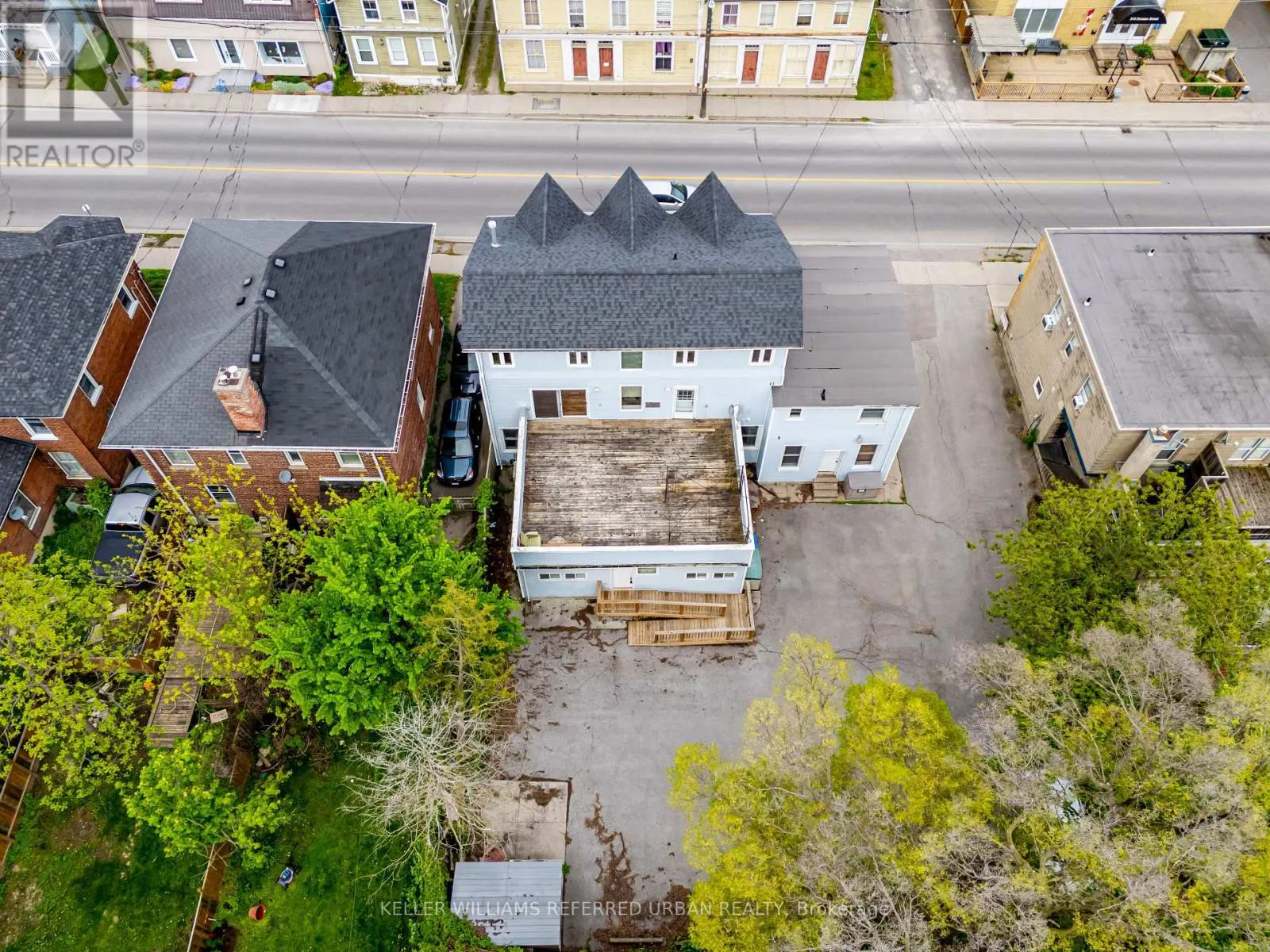 319 DIVISION STREET