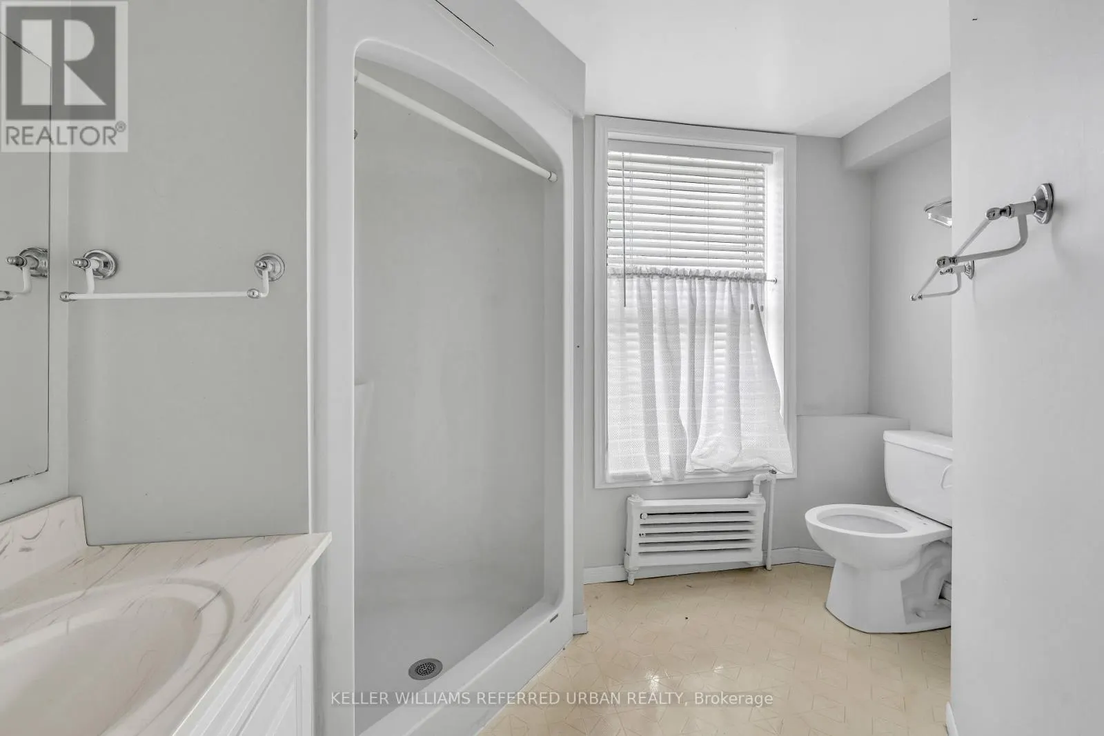 319 DIVISION STREET