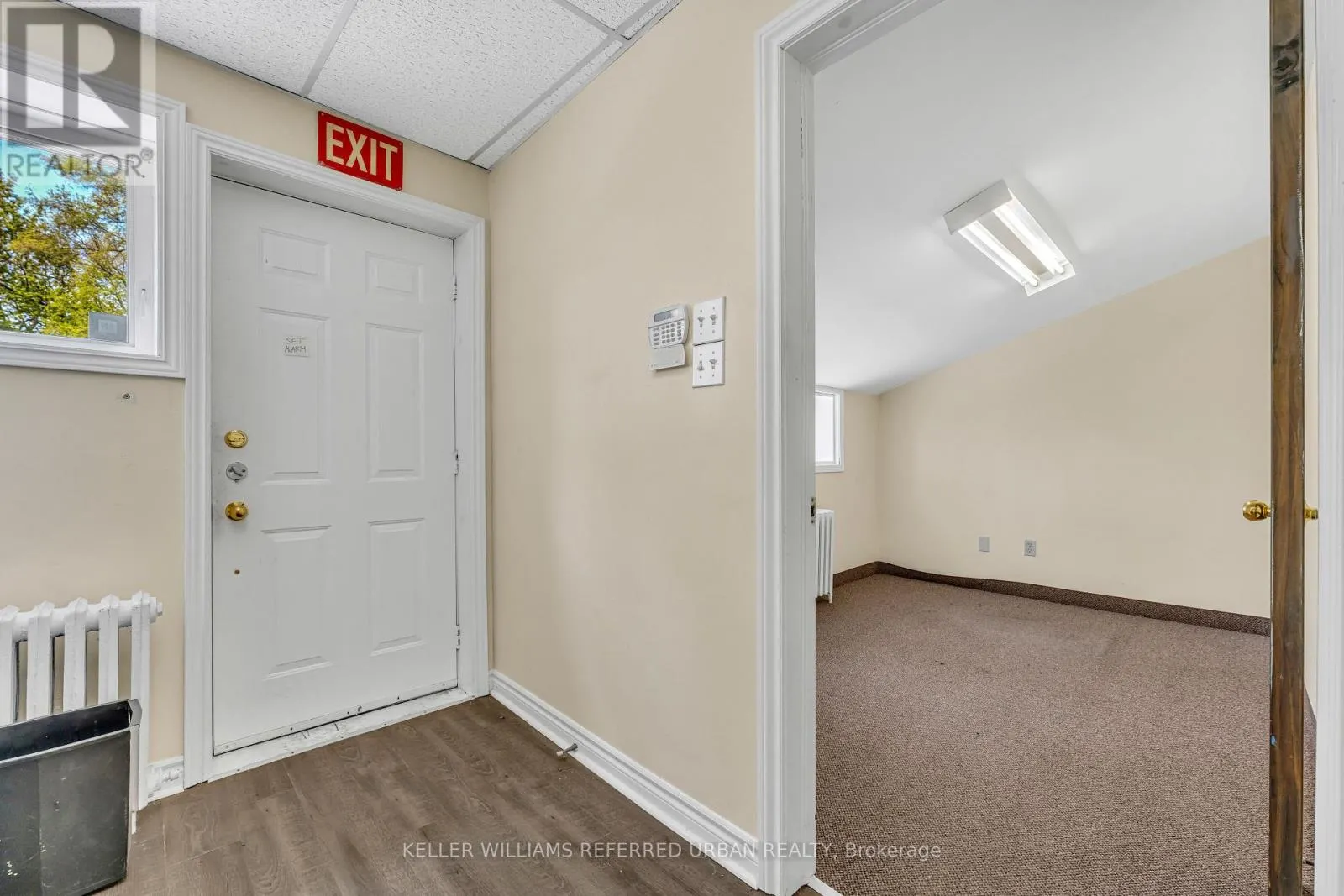 319 DIVISION STREET