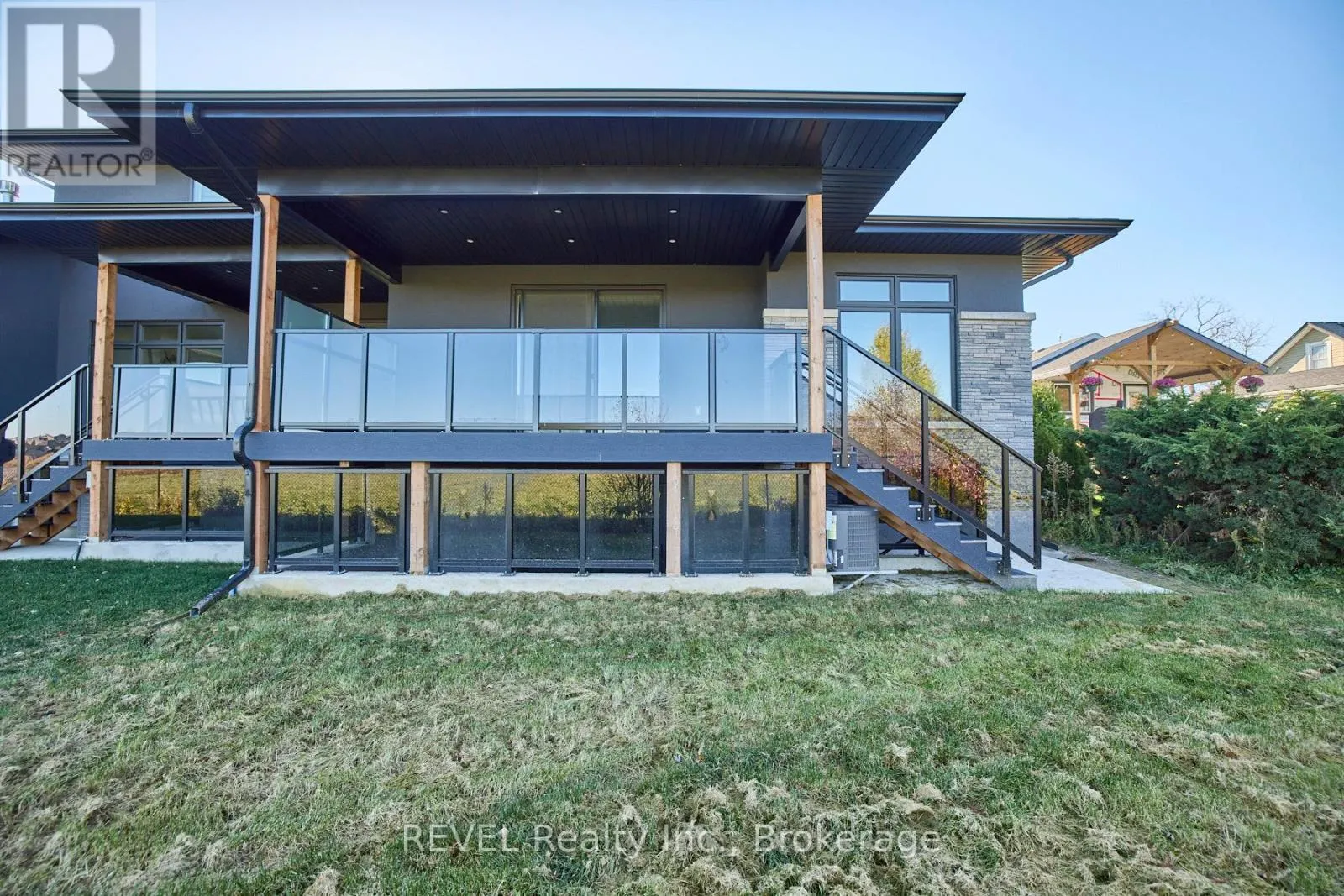 87 PORT ROBINSON ROAD