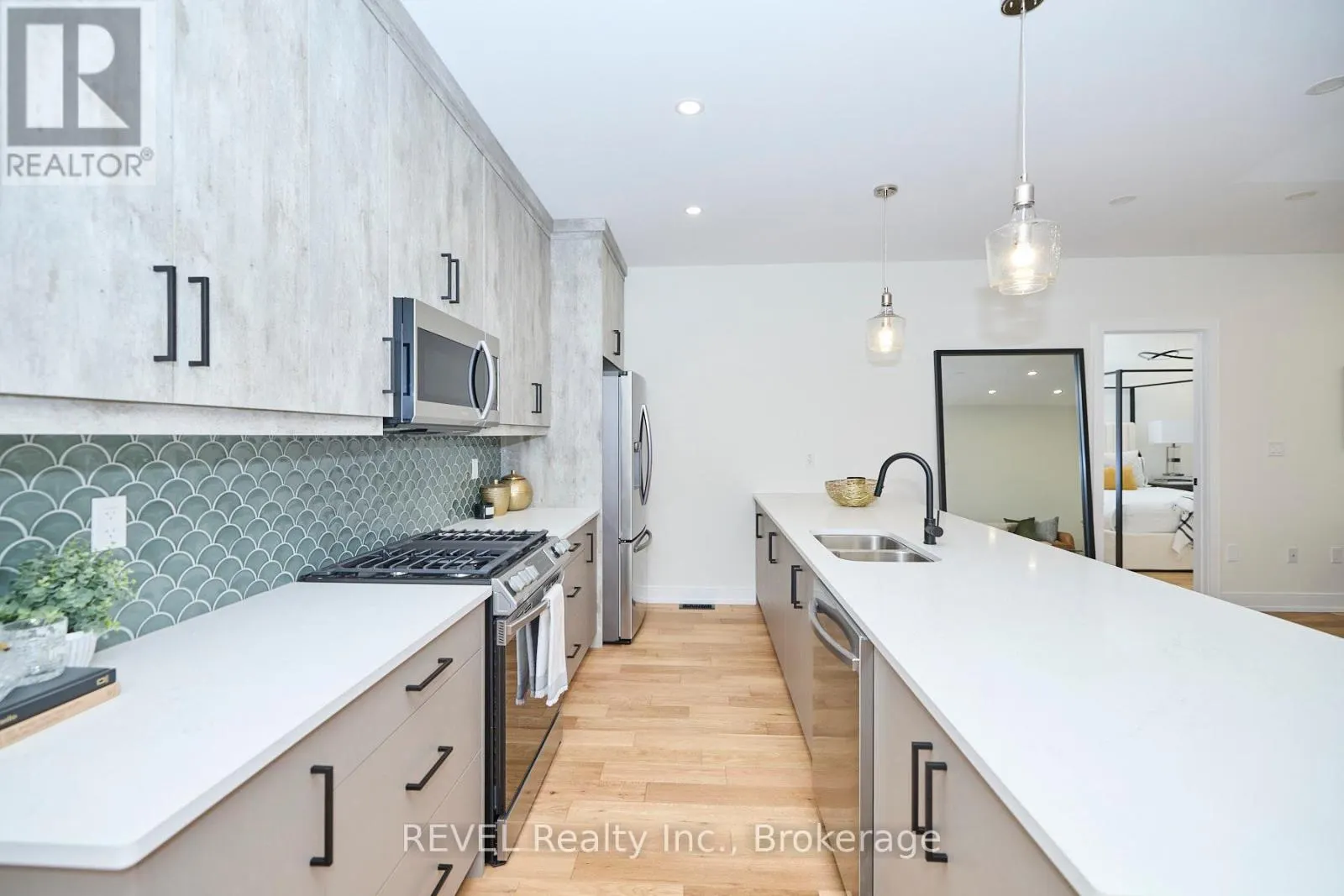87 PORT ROBINSON ROAD