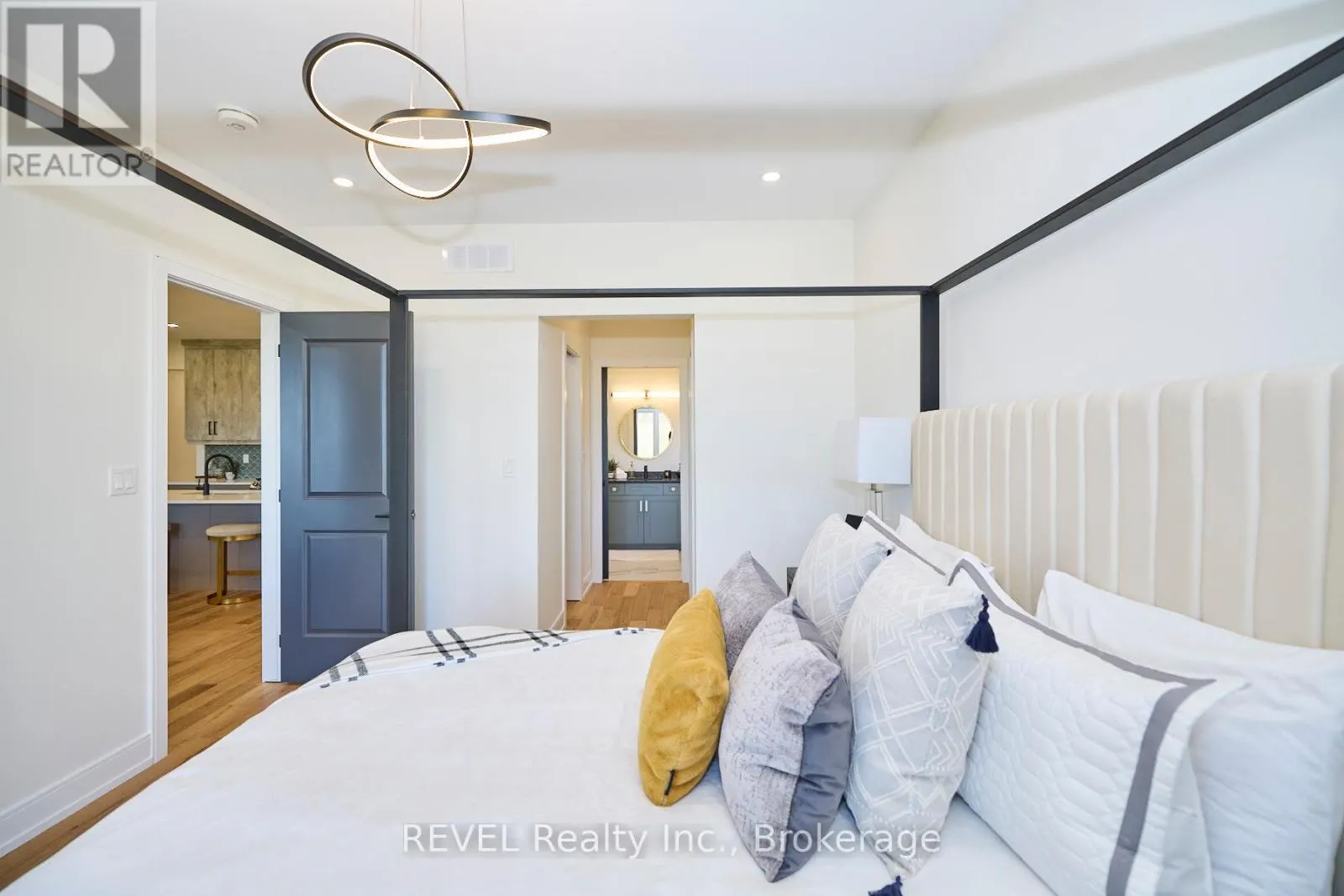 87 PORT ROBINSON ROAD