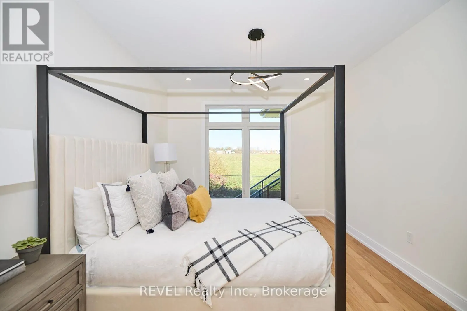 87 PORT ROBINSON ROAD