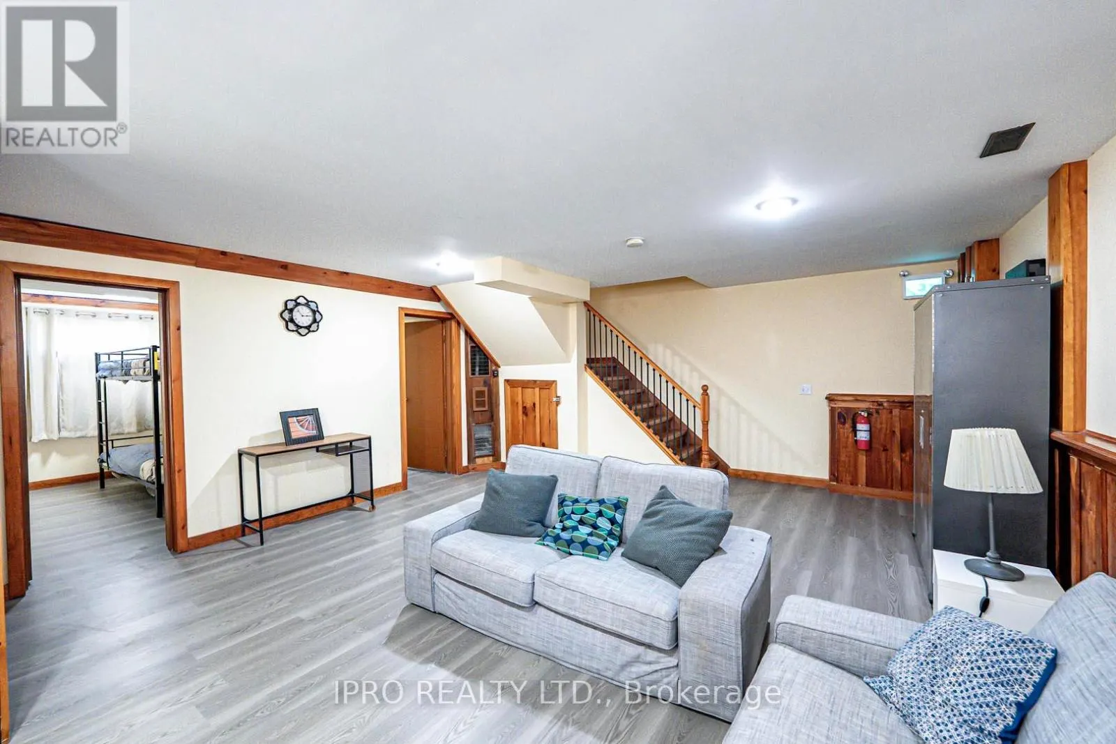 157 TYROLEAN LANE
