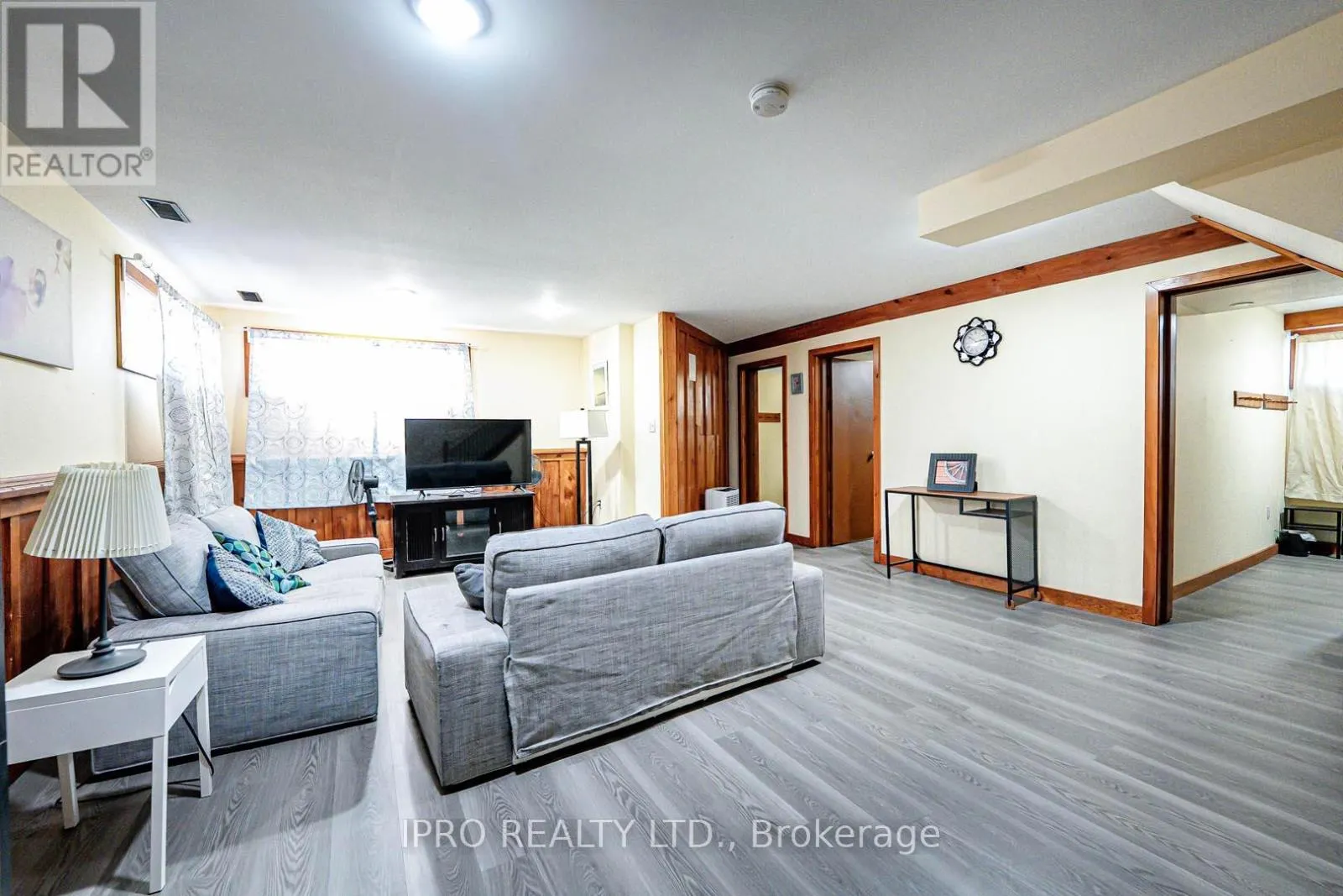 157 TYROLEAN LANE