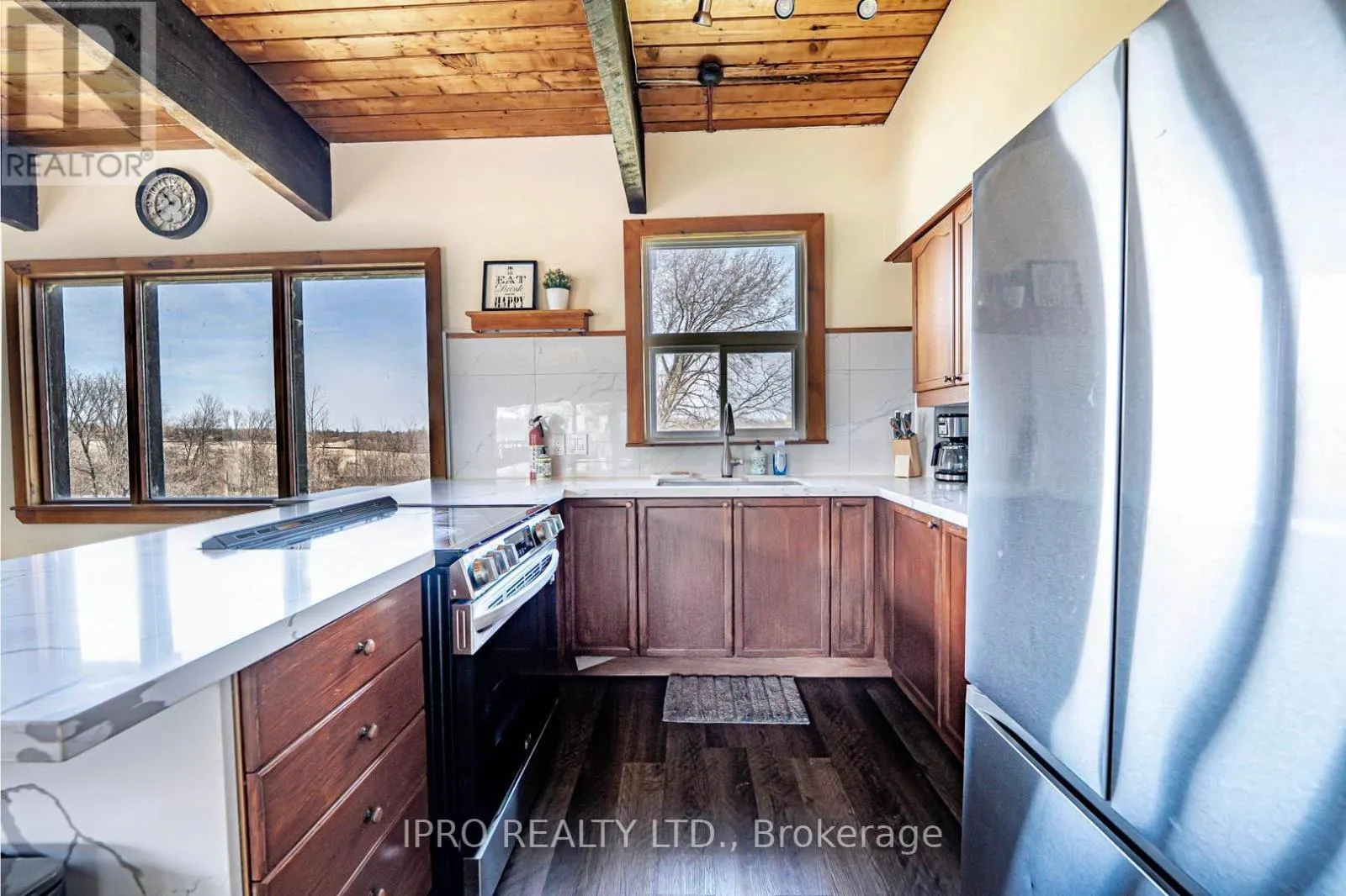 157 TYROLEAN LANE