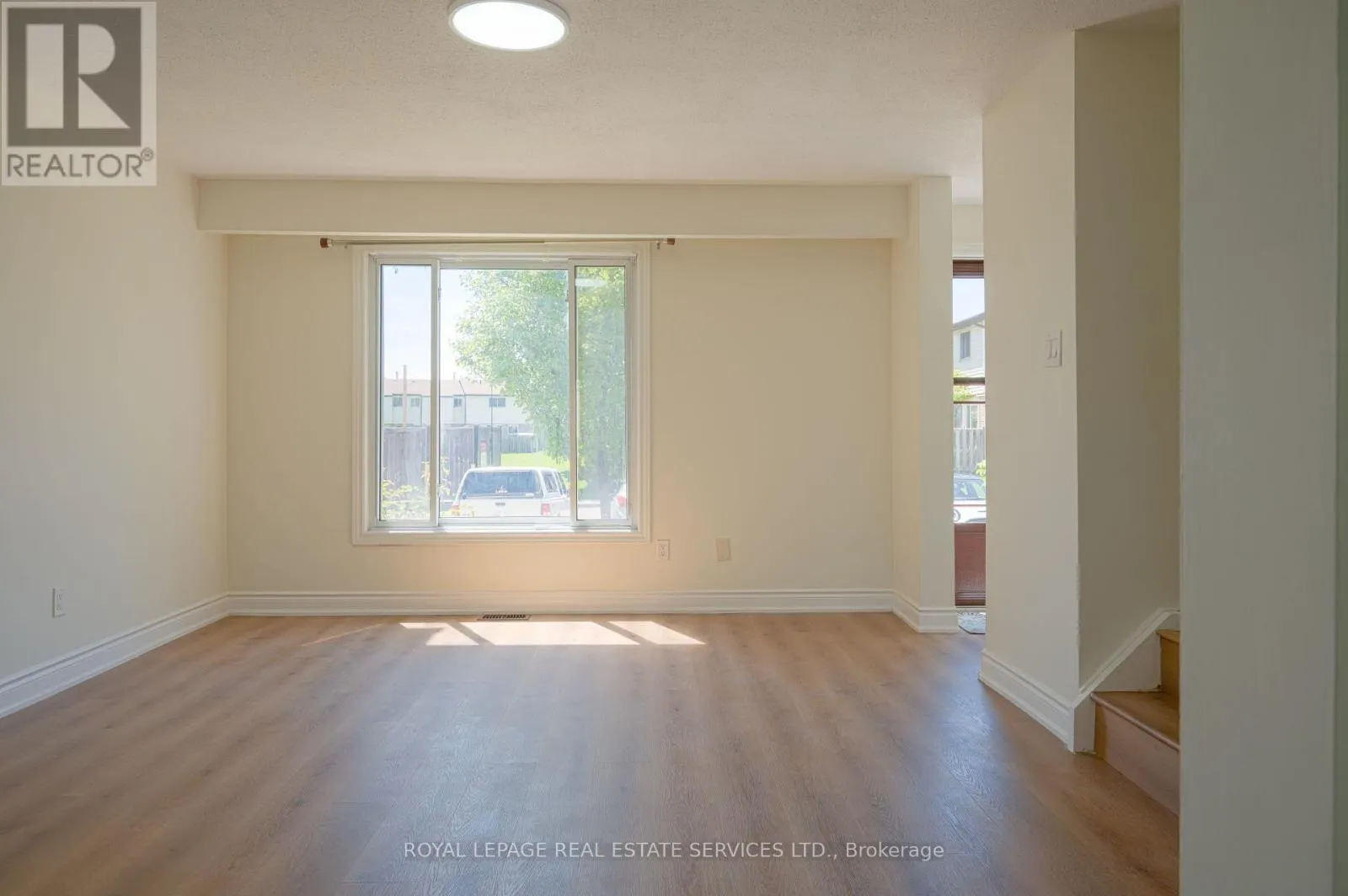 13 - 215 TRUDEAU DRIVE