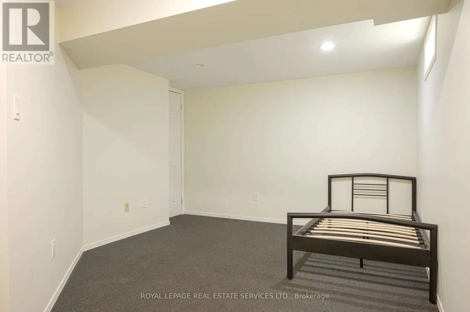 13 - 215 TRUDEAU DRIVE