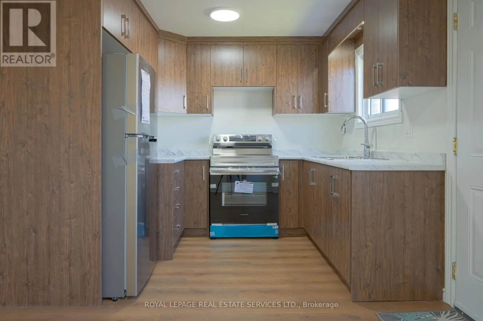 13 - 215 TRUDEAU DRIVE
