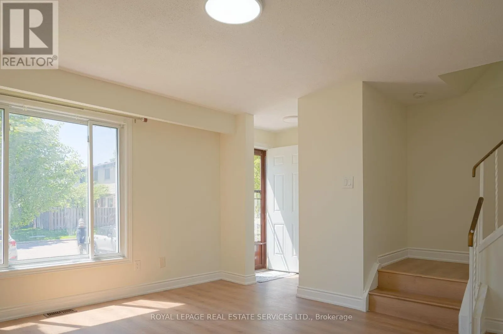 13 - 215 TRUDEAU DRIVE